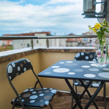 Apartament Tiana Lux Hisarja Exterior foto